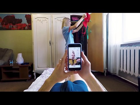 ❤️ Tus niam hlob ua nws tus tij laug ua ntej niam los tsev ️❌ Sex video ntawm peb
